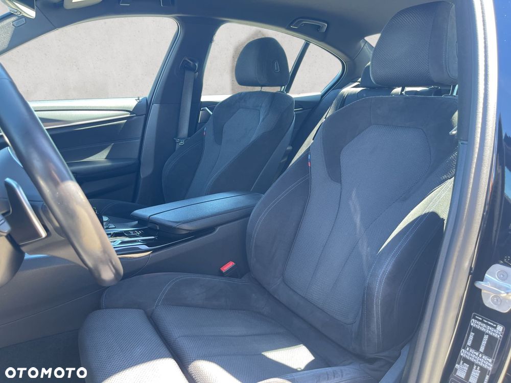 BMW Seria 5 530i GPF xDrive M Sport sport - 13