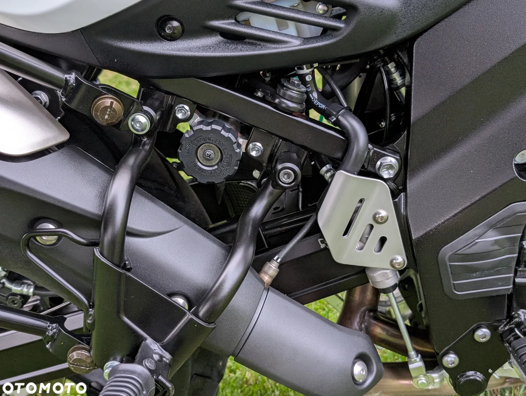 Suzuki V-STROM - 9