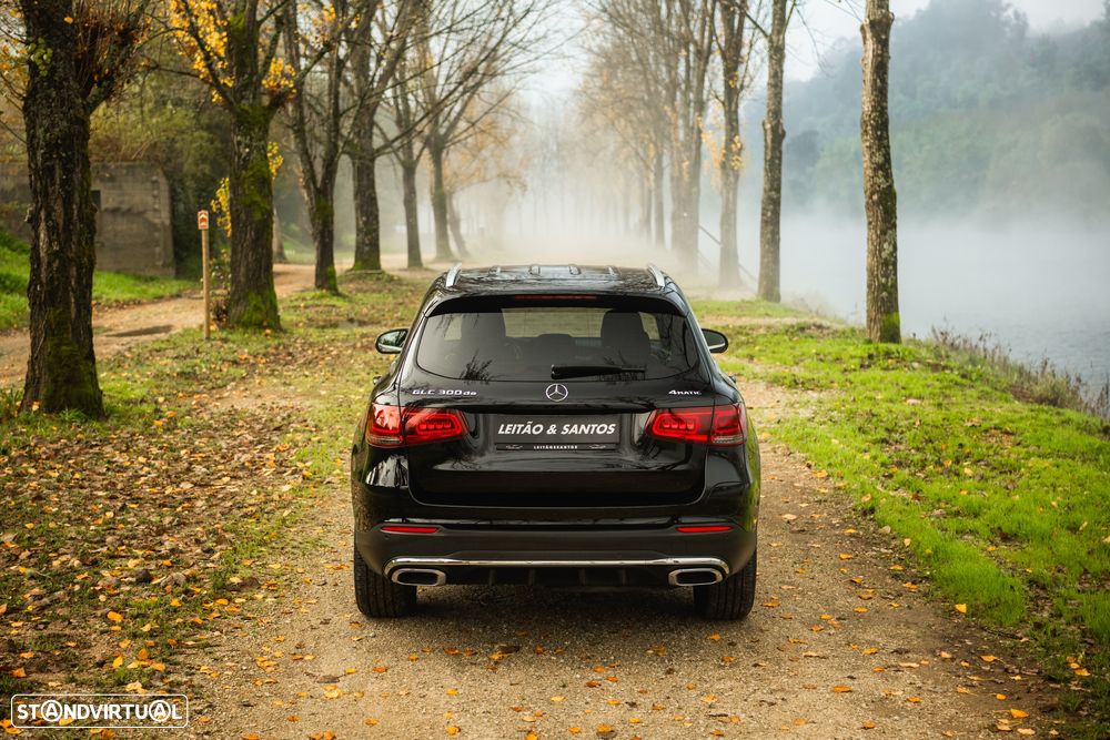 Mercedes-Benz GLC 300 de 4Matic 9G-TRONIC AMG Line Plus - 15
