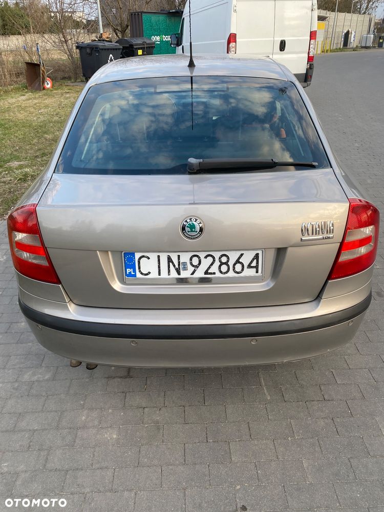 Skoda Octavia 1.9 TDI Ambiente - 8