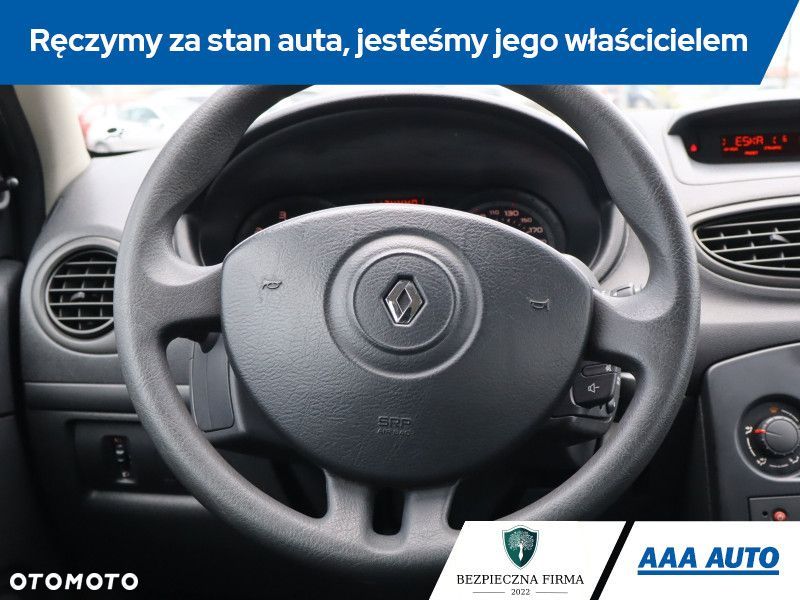 Renault Clio - 17