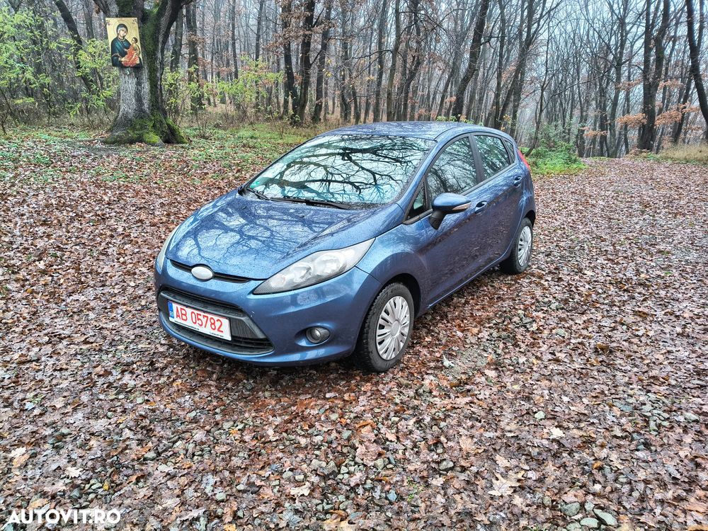 Ford Fiesta 1.25 Ambiente - 1