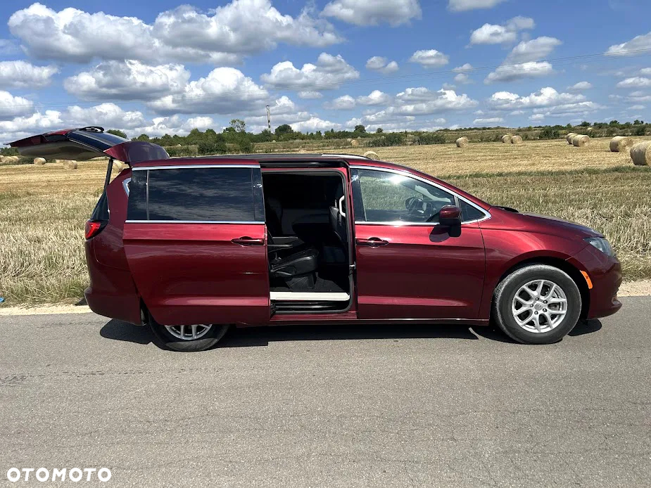 Chrysler Grand Voyager - 13