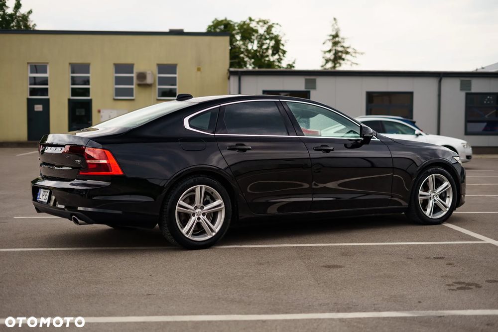 Volvo S90 T5 Momentum - 11