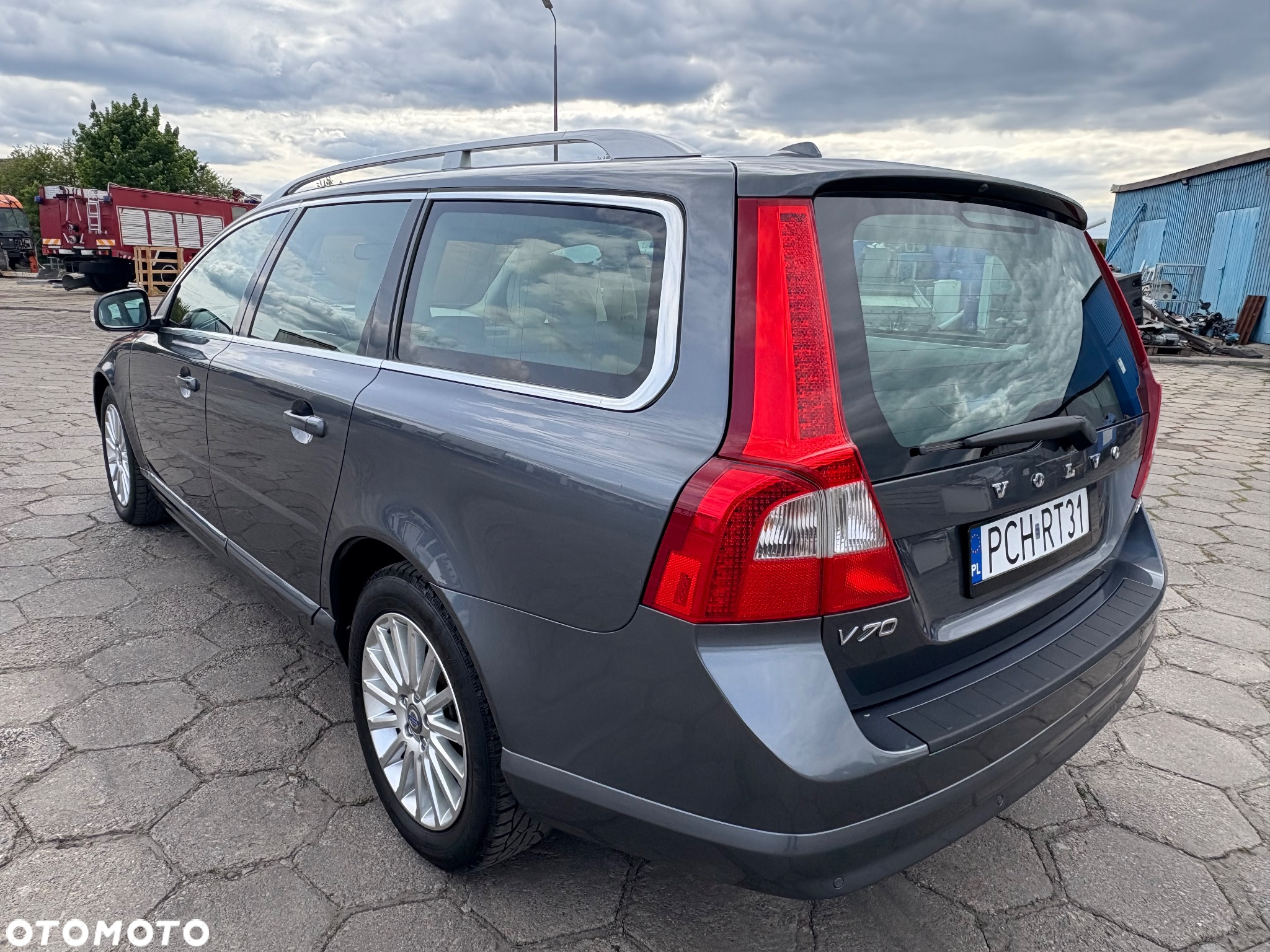 Volvo V70 D4 AWD Summum - 4