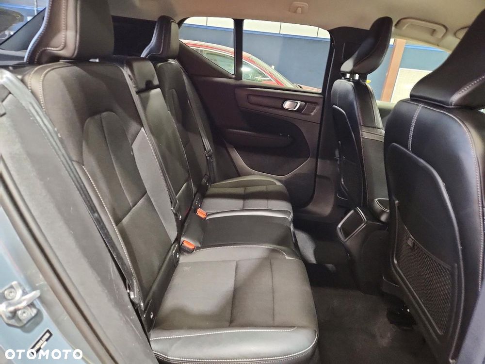 Volvo XC 40 T5 AWD Momentum - 10