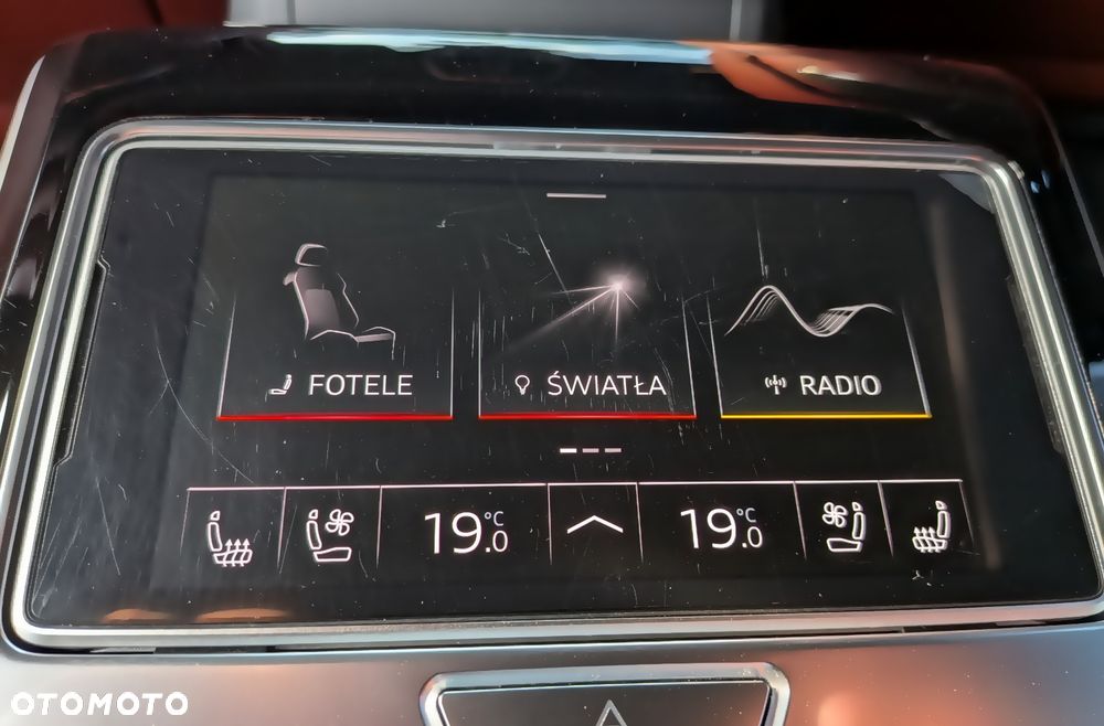 Audi S8 - 25