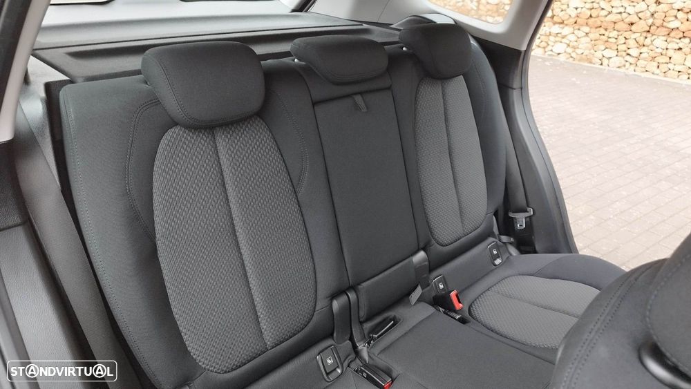 BMW X1 16 d sDrive Advantage Auto - 32