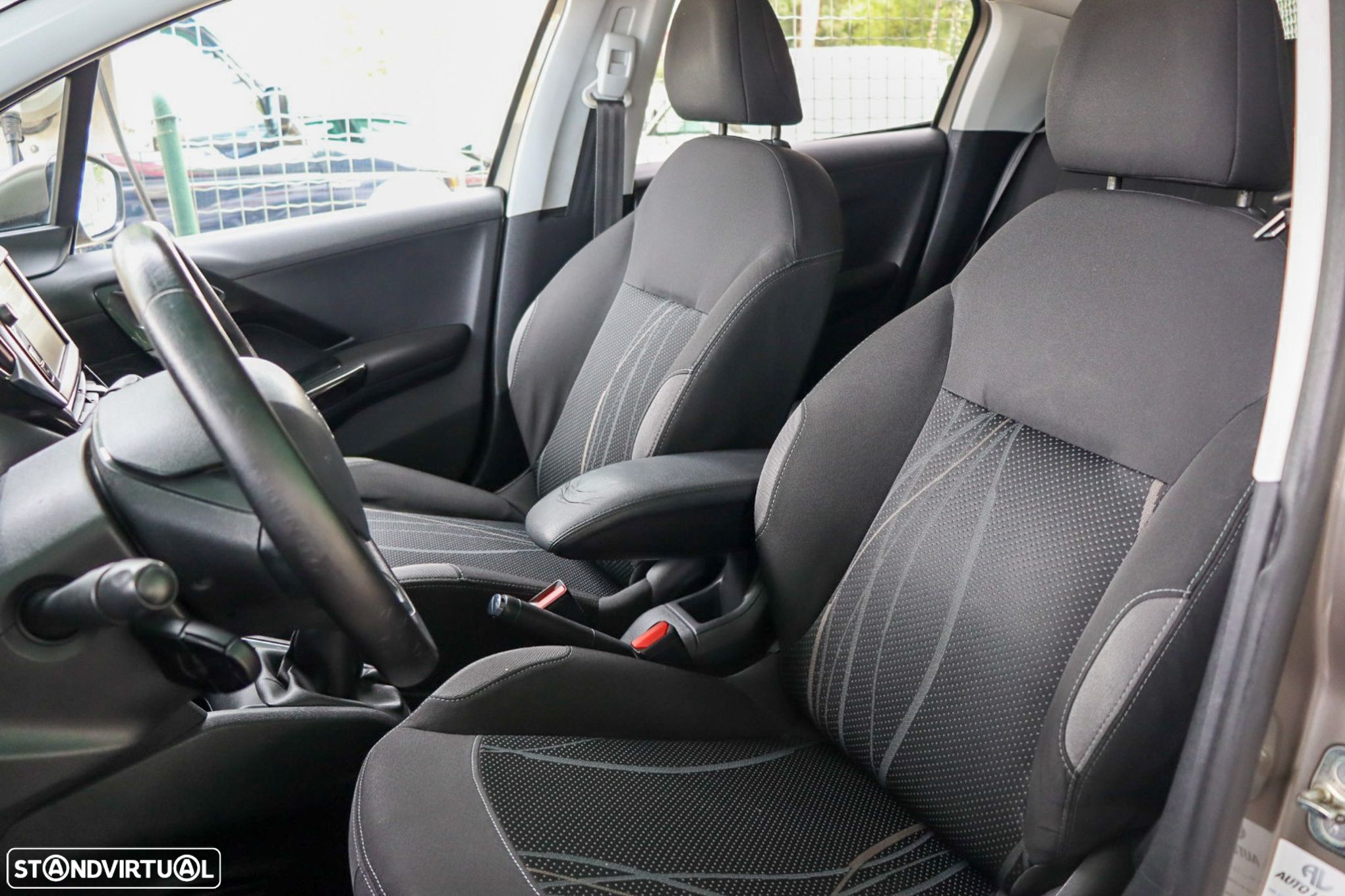 Peugeot 208 1.2 VTi Active - 8