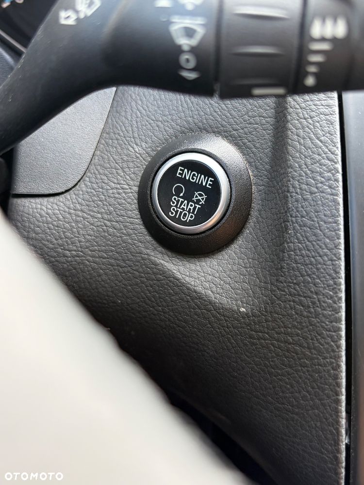 Ford Focus 1.0 EcoBoost STart-Stopp-System TITANIUM - 21