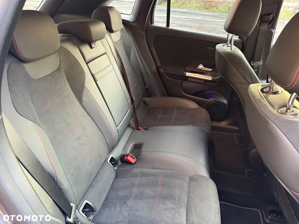 Mercedes-Benz EQA 250 66.5kWh AMG Line - 13