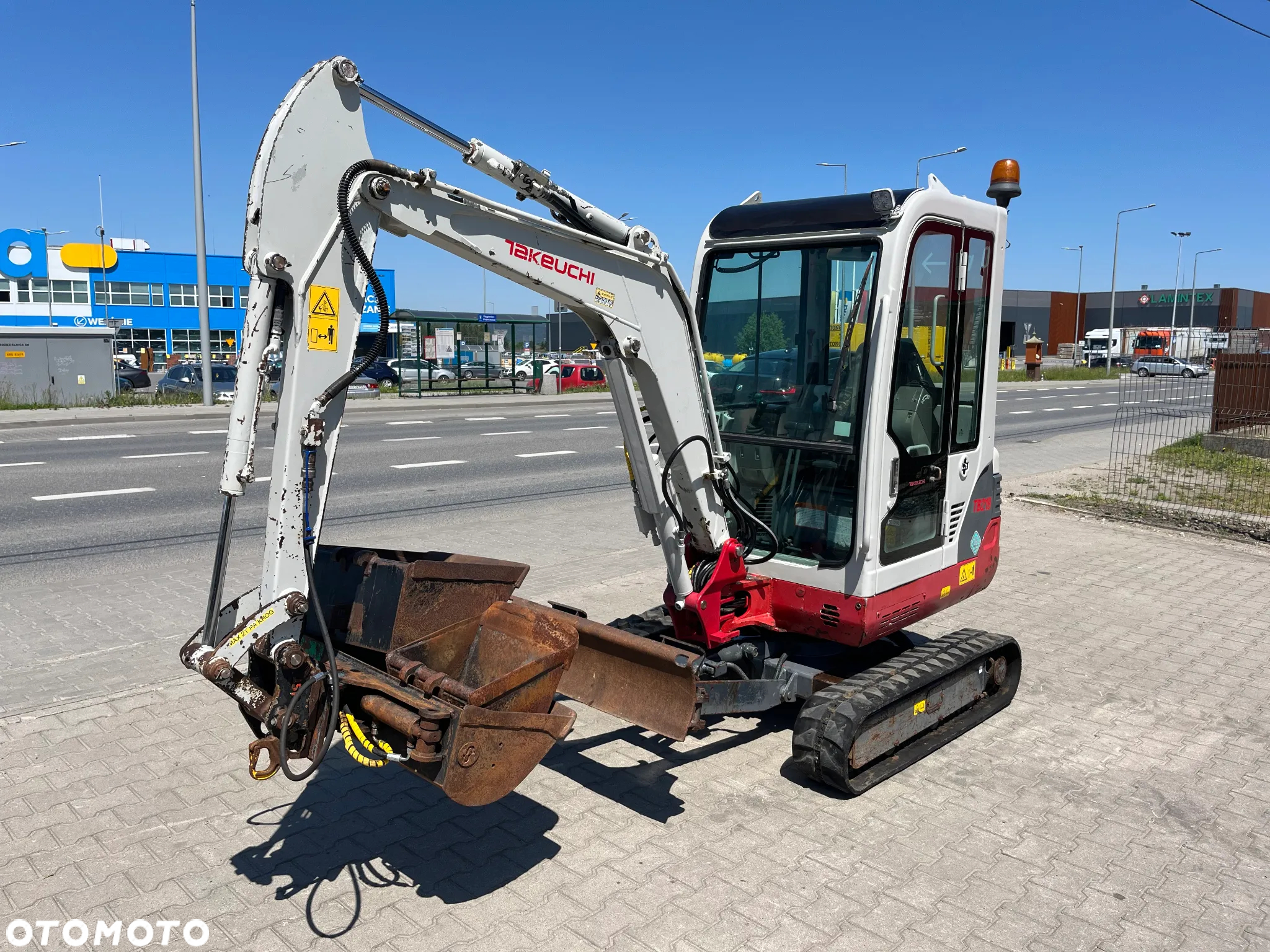 Takeuchi TB 219 - 2