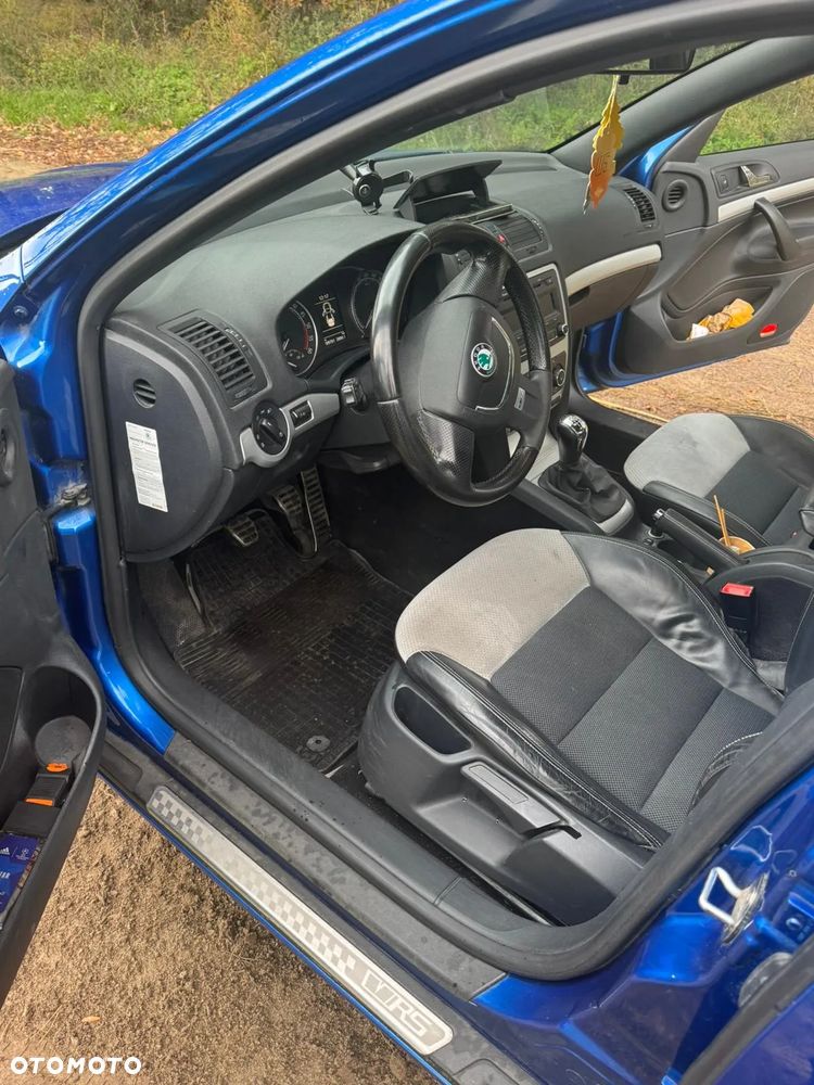 Skoda Octavia 2.0 TDI CR DPF RS - 7