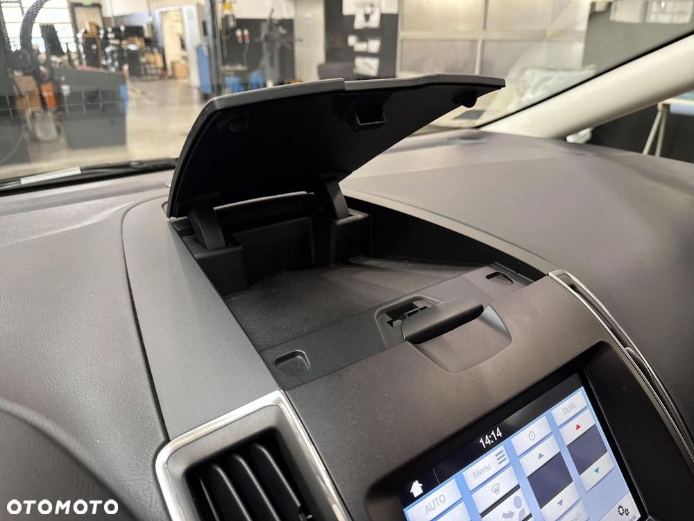 Ford S-Max - 24