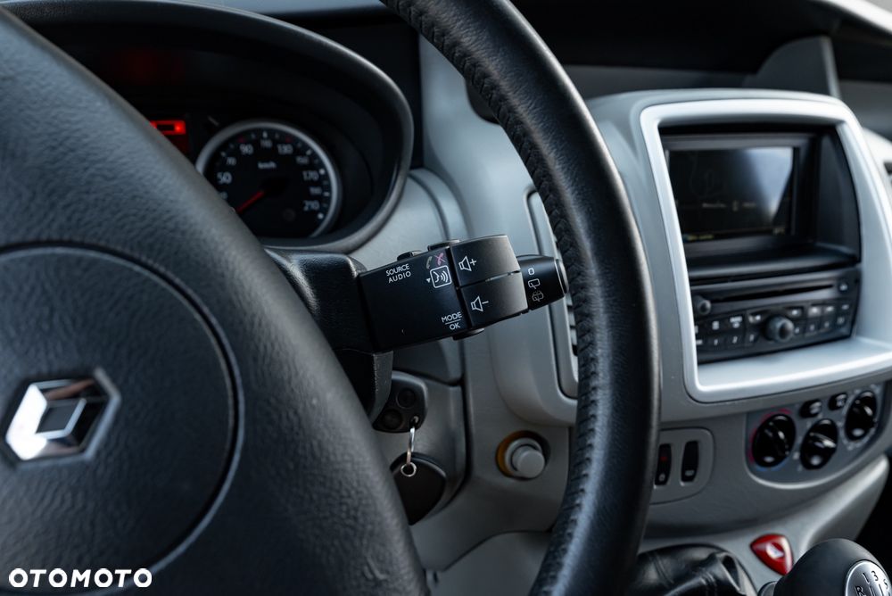 Renault Trafic FAP Grand Passenger Black Edition - 25