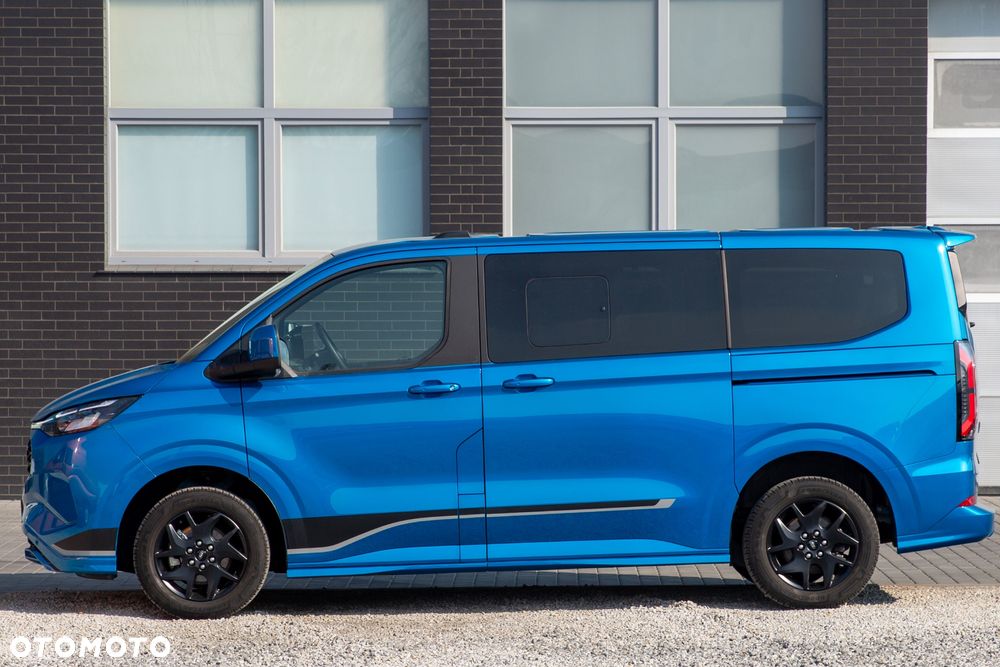 Ford Tourneo Custom - 3