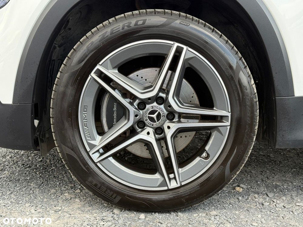 Mercedes-Benz GLB 200 AMG Line 7G-DCT - 10
