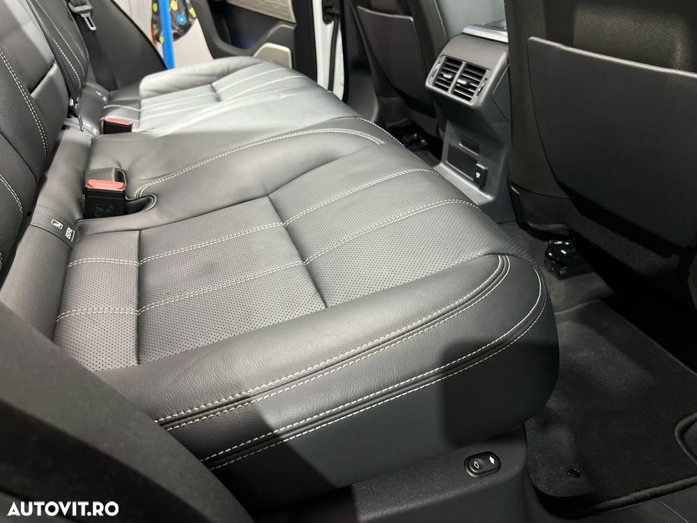 Land Rover Range Rover Velar 3.0 R-Dynamic SE - 15