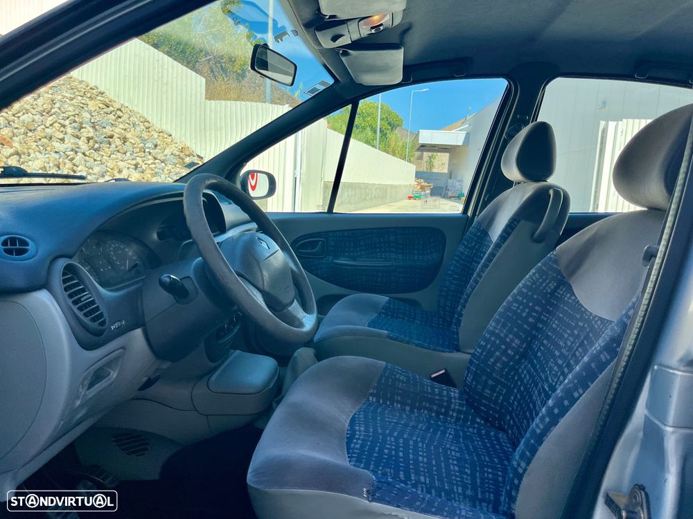 Renault Mégane Scénic 1.4 16V RT - 18