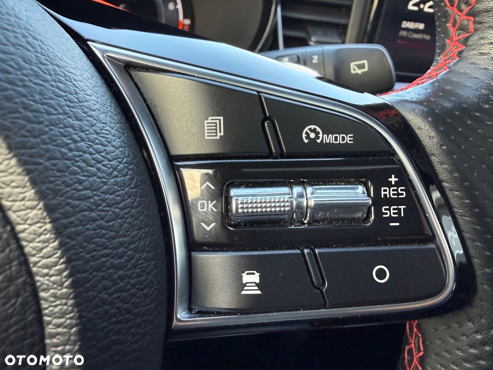 Kia ProCeed 1.6 T-GDI GT DCT - 29