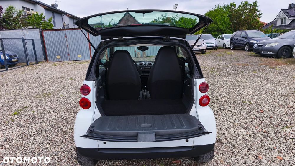 Smart Fortwo softouch black&white limited micro hybrid drive - 23