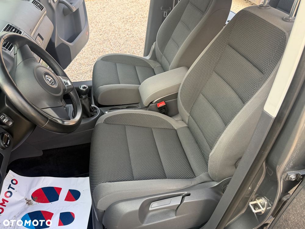 Volkswagen Touran 2.0 TDI DPF MATCH - 16