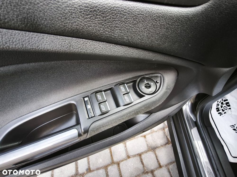 Ford Grand C-MAX - 14