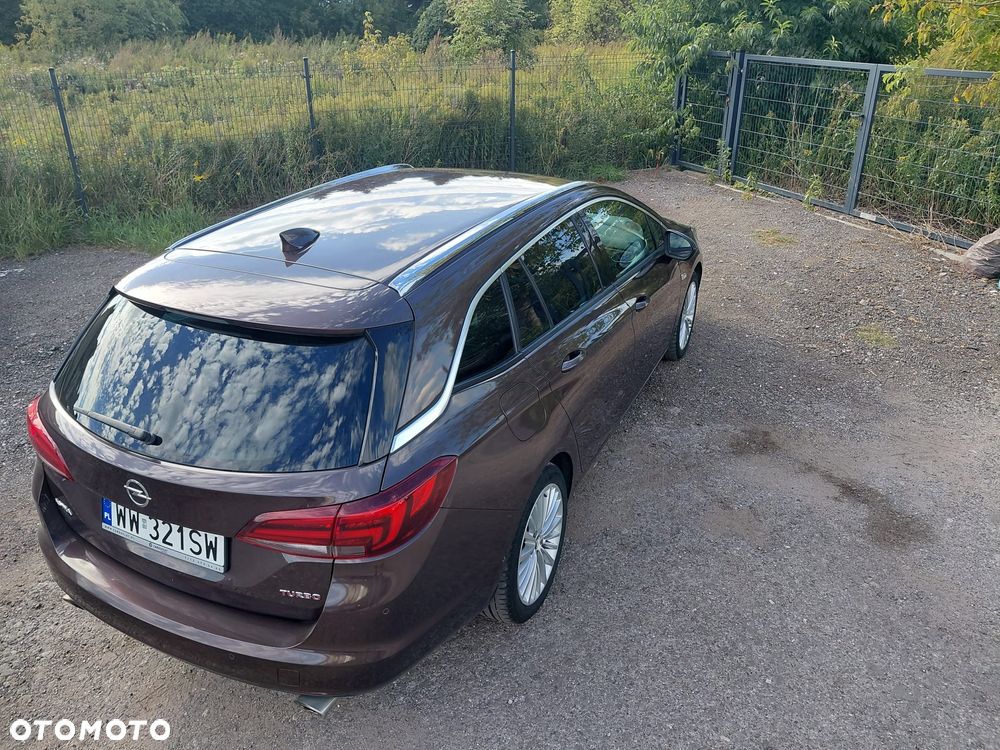 Opel Astra 1.6 T Elite S&S - 12