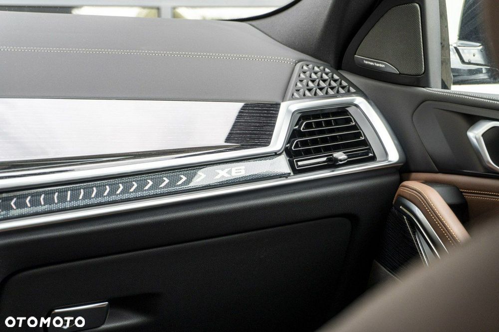 BMW X6 - 24