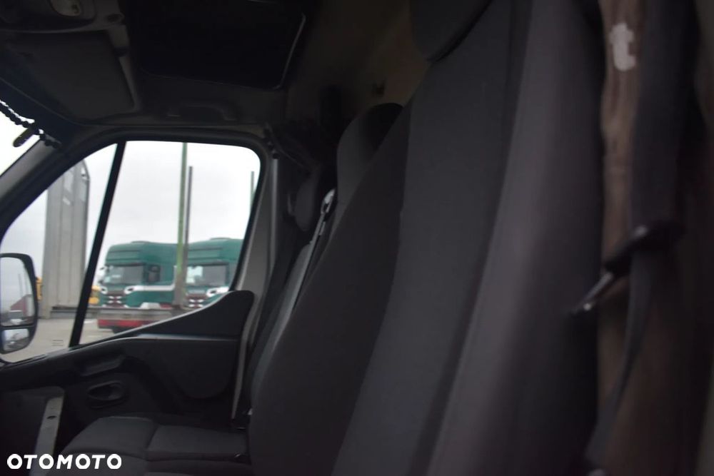 Renault Master - 15