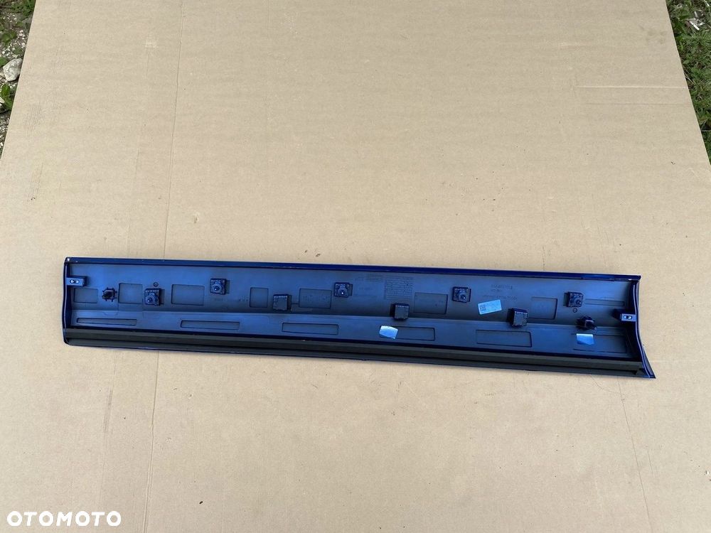 LISTWA PRAWA NA PRZEDNIE DRZWI VW T ROC R LINE NOWA ORYGINALNA 2GA853720A - 2