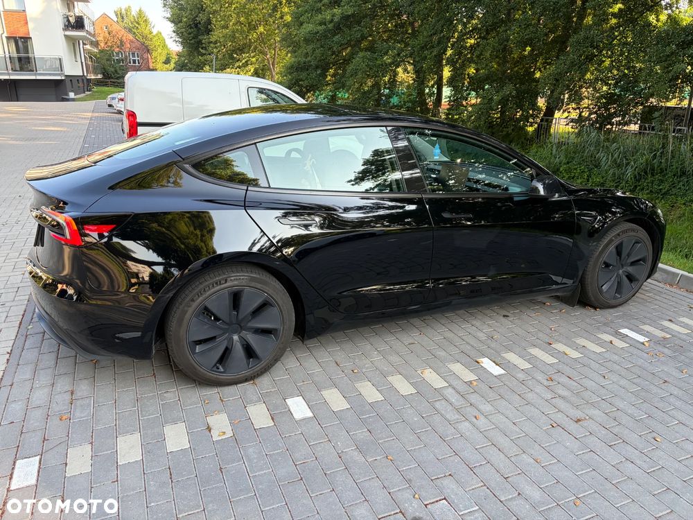 Tesla Model 3 AWD - 5