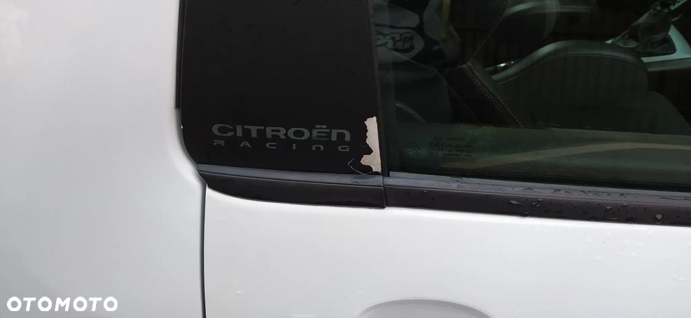 Citroën DS3 1.6 THP Racing - 11