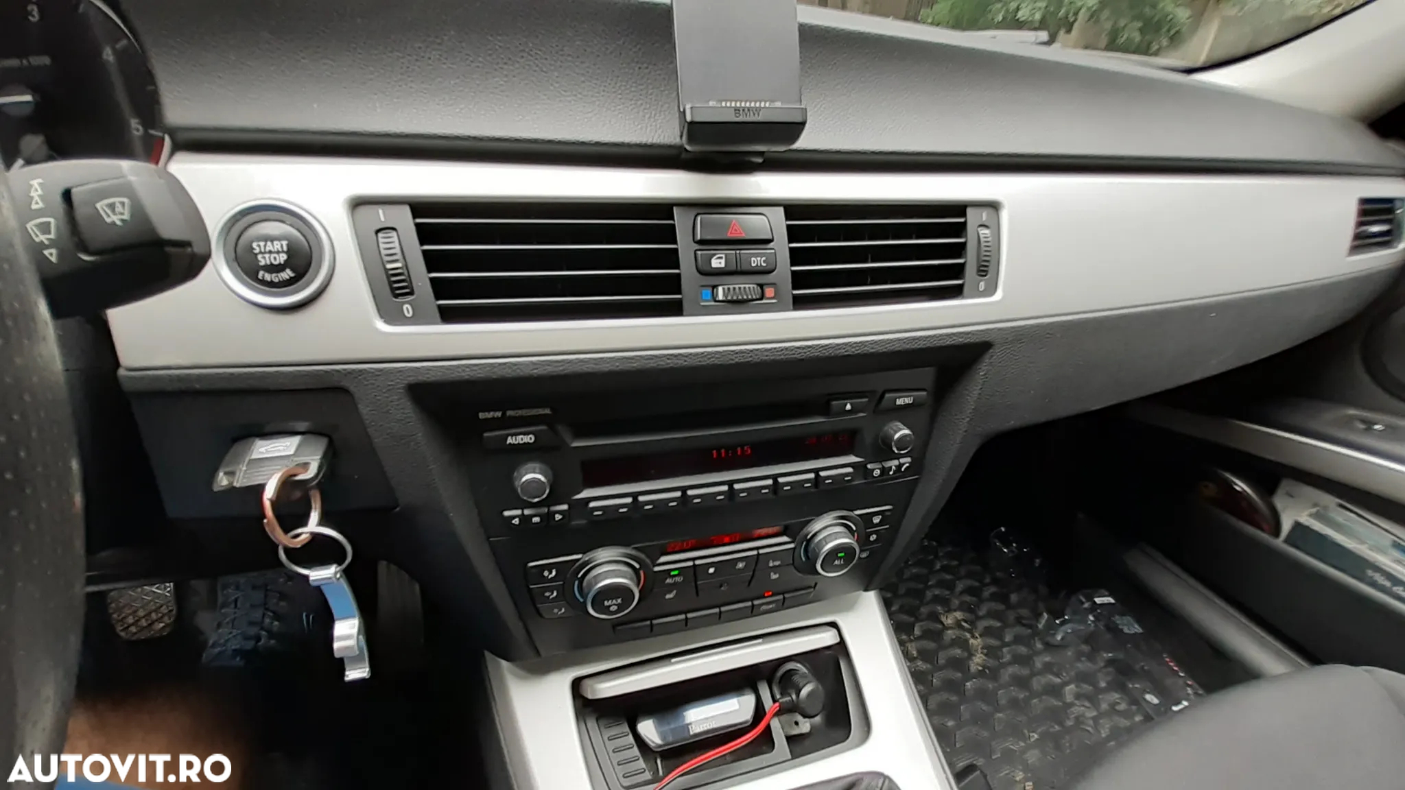 BMW Seria 3 318d - 5