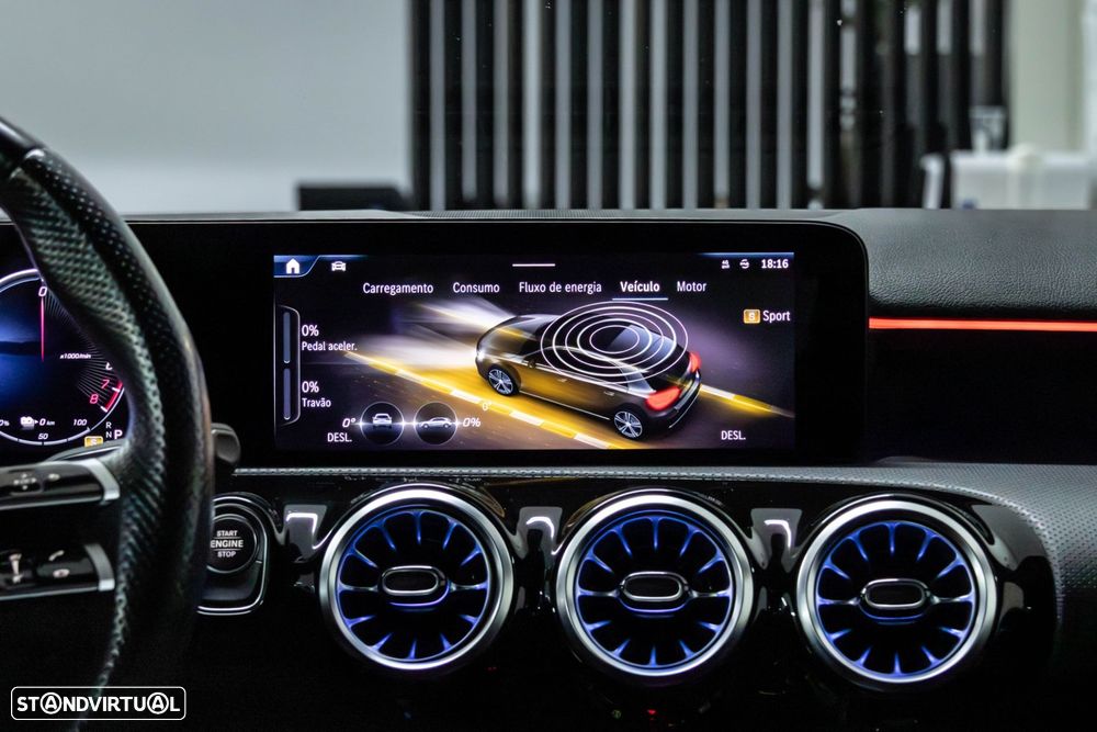 Mercedes-Benz A 250 e AMG Line - 30