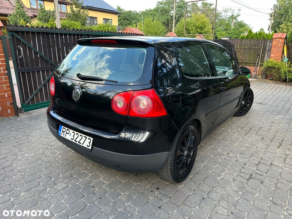 Volkswagen Golf - 6