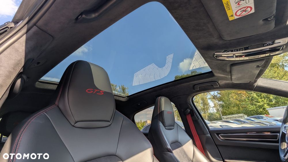 Porsche Cayenne GTS - 19