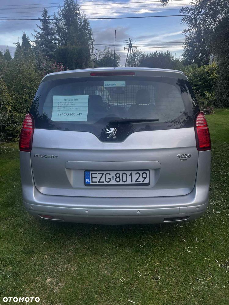 Peugeot 5008 - 11