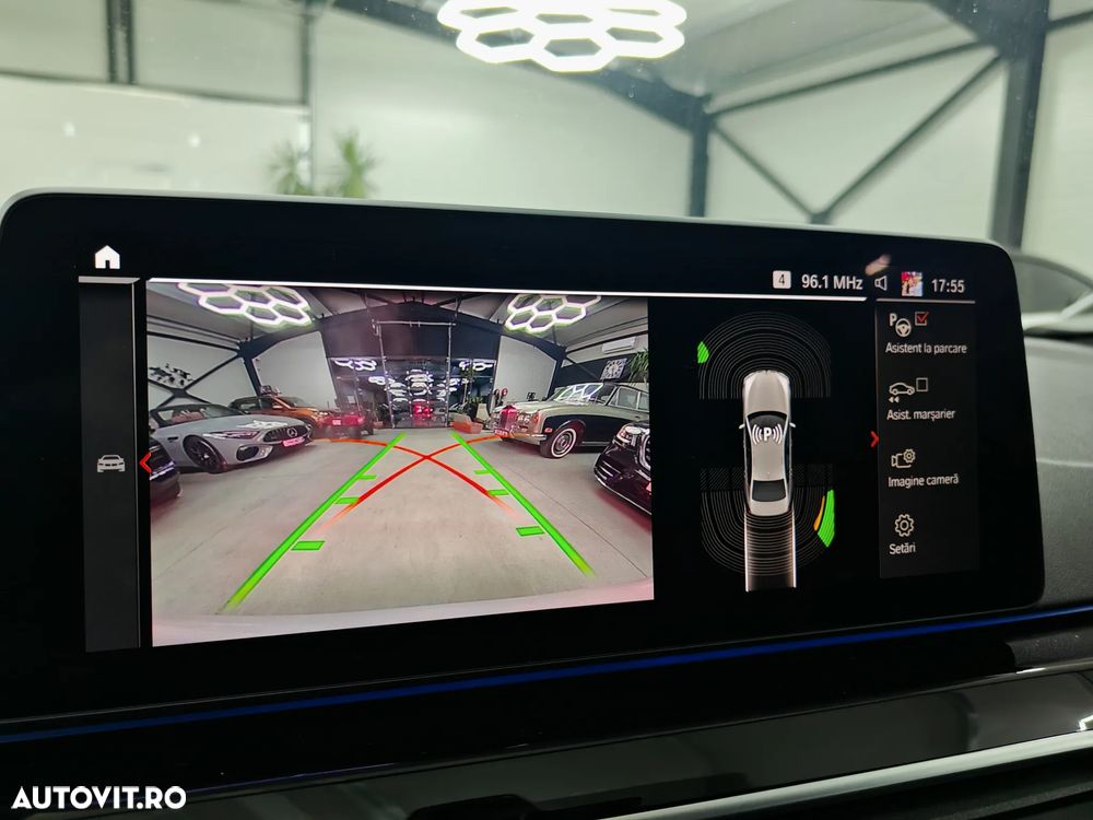 BMW Seria 5 530i AT MHEV - 23