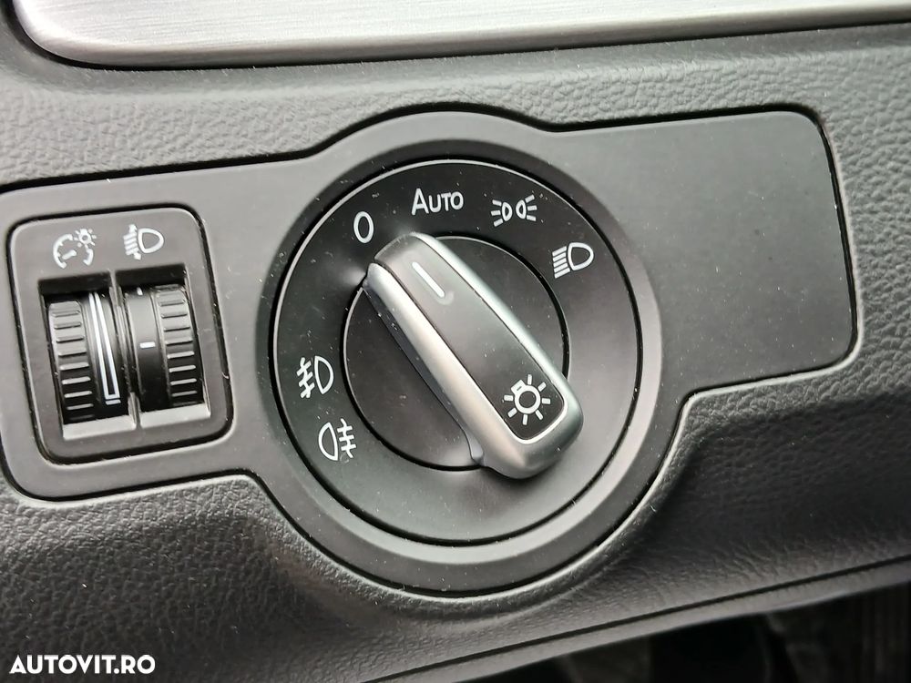 Volkswagen Passat Variant 1.6 TDI BlueMotion - 8