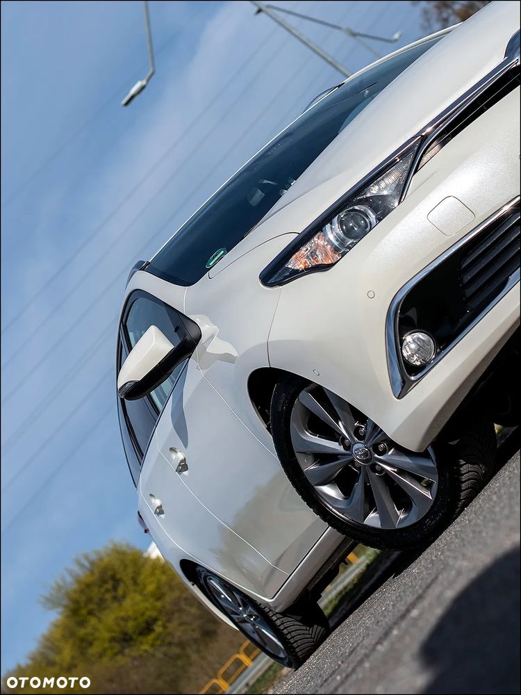 Toyota Auris - 16