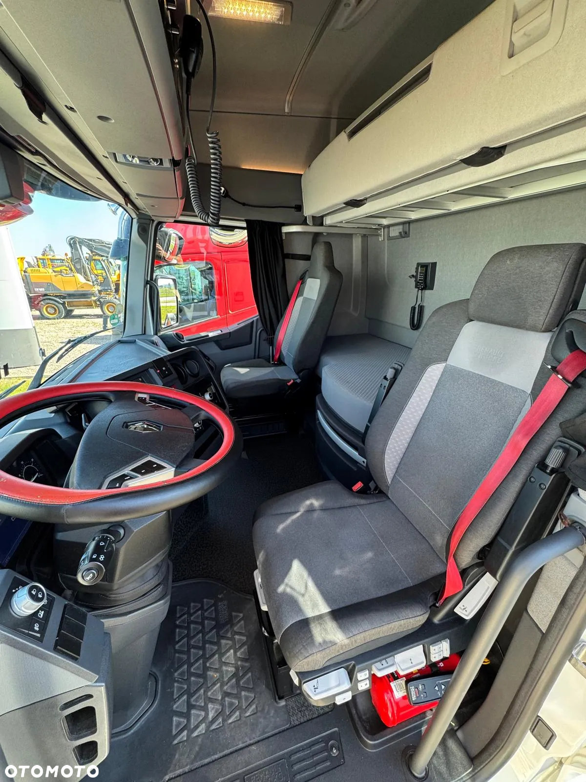 Renault T480 High Cab - 7