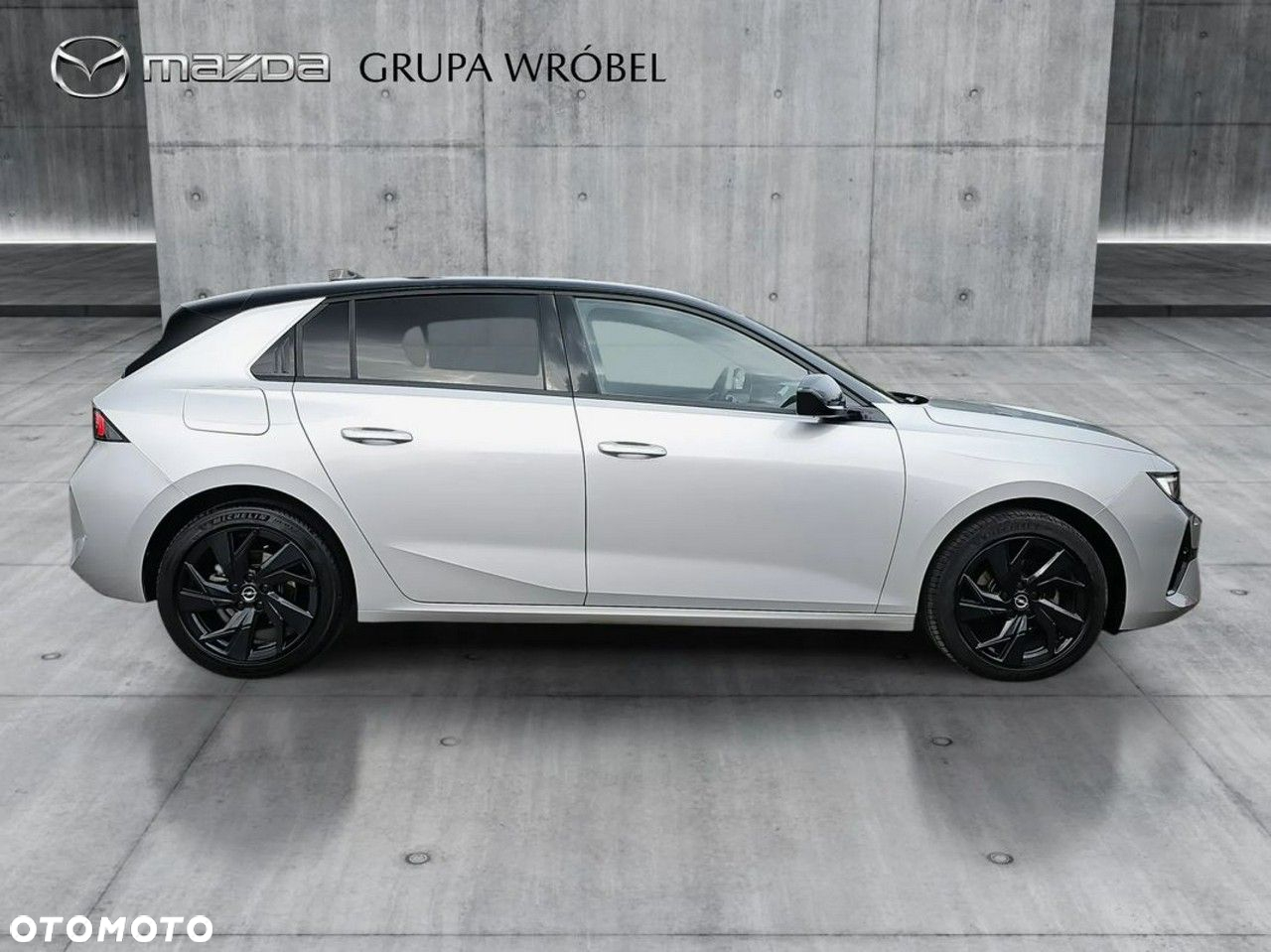 Opel Astra VI 1.2 T GS S&S - 4
