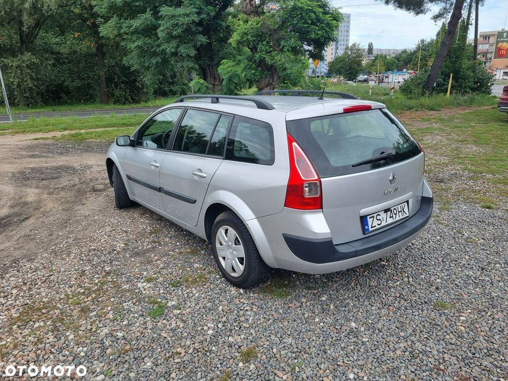 Renault Megane 1.5 dCi Grandtour Authentique - 4