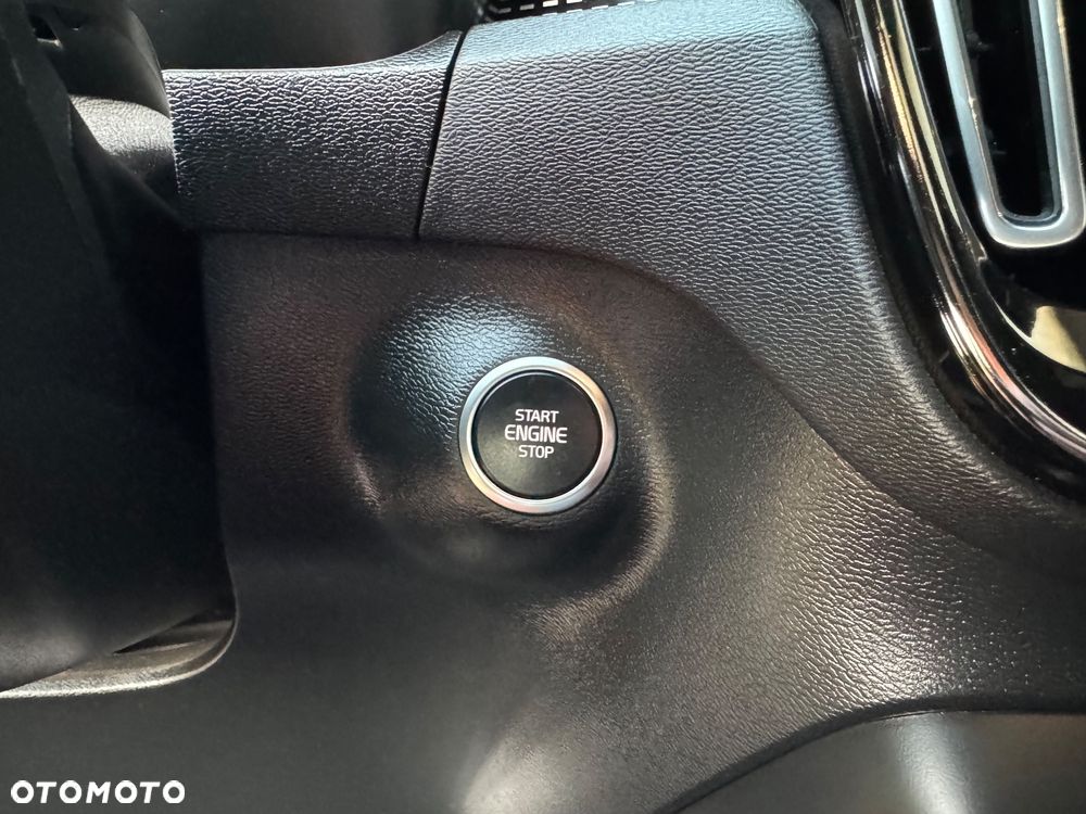 Volvo XC 40 T3 Geartronic RDesign - 40