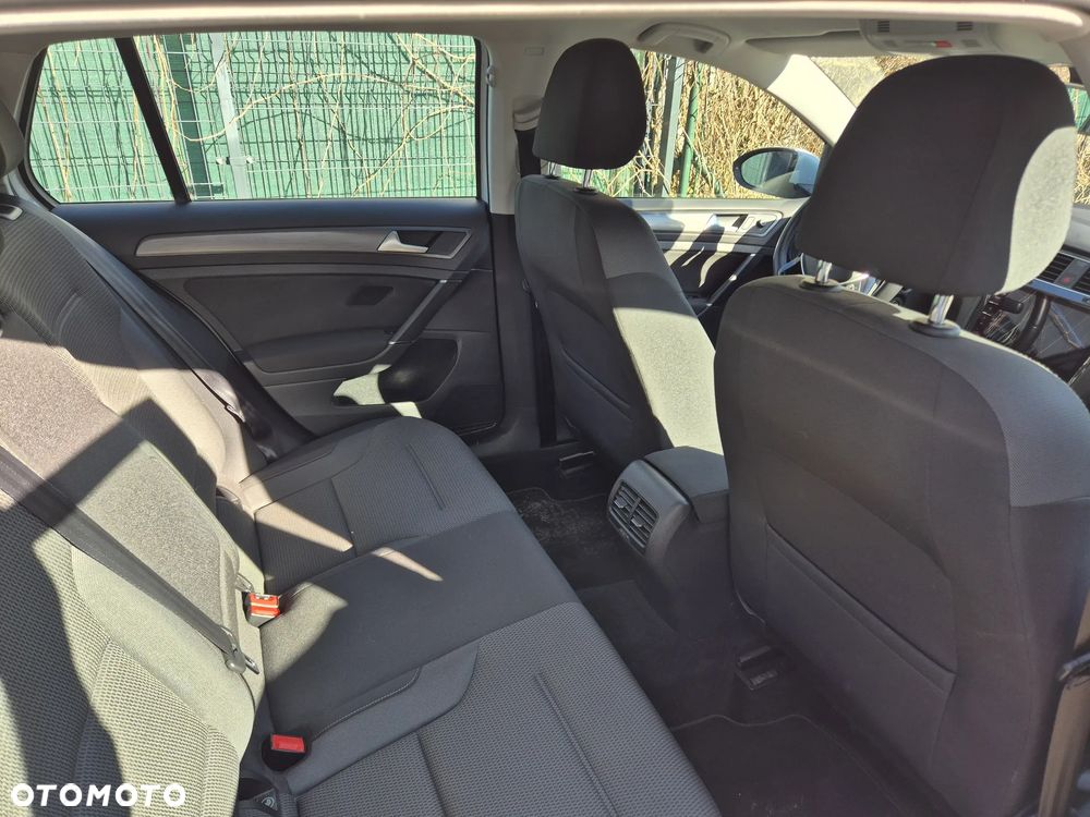Volkswagen Golf - 7