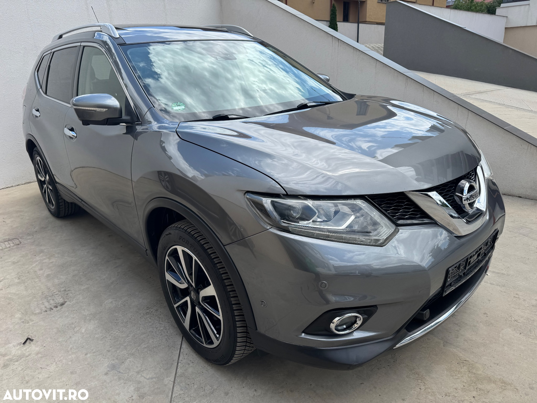 Nissan X-Trail 2.0 dCi Xtronic Tekna - 3