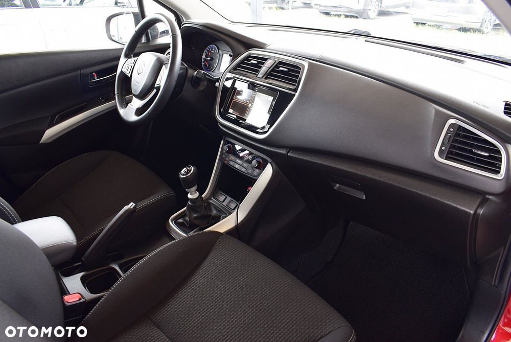 Suzuki SX4 S-Cross - 25