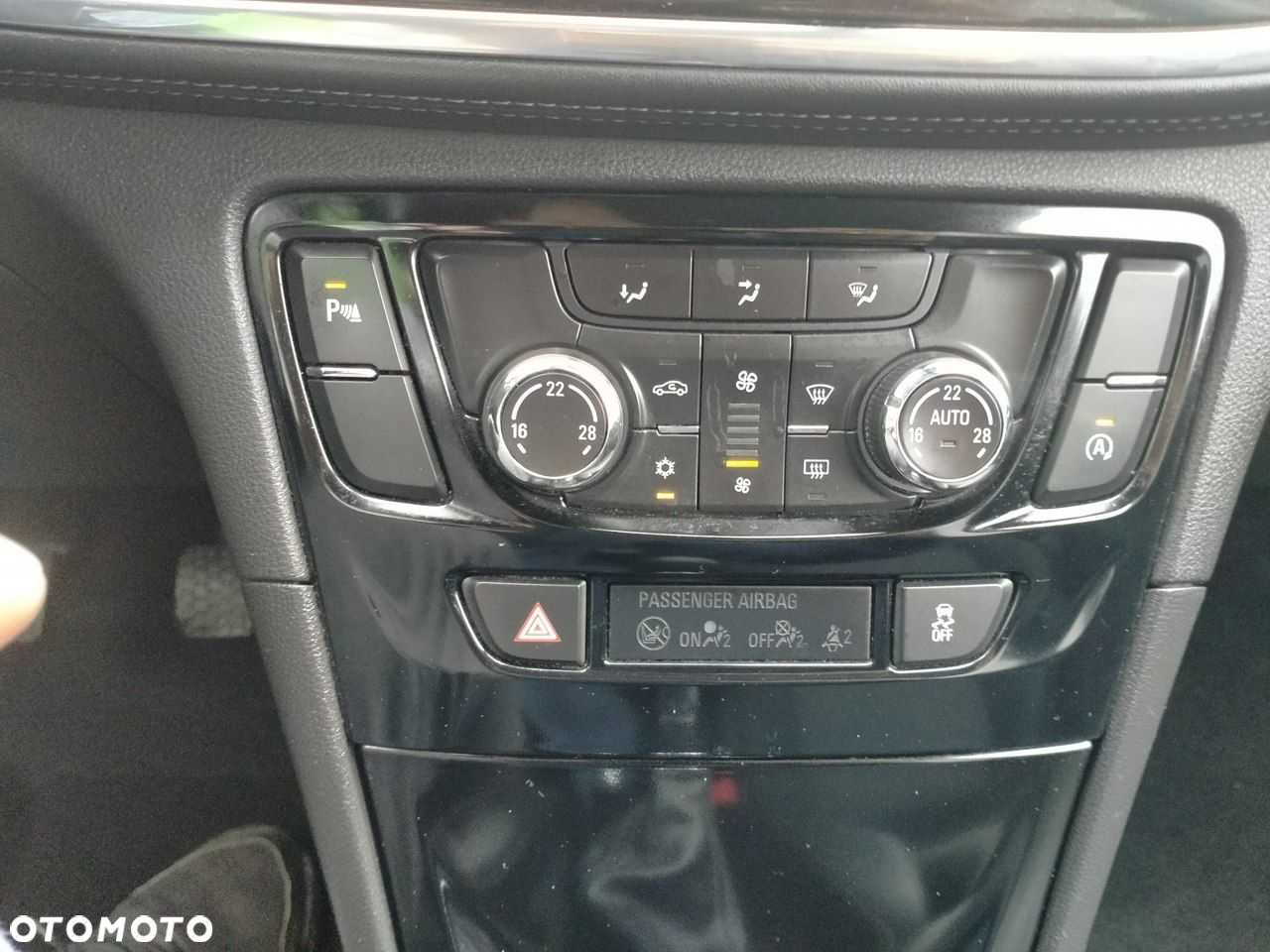 Opel Mokka X 1.4 T Color Edition S&S - 20
