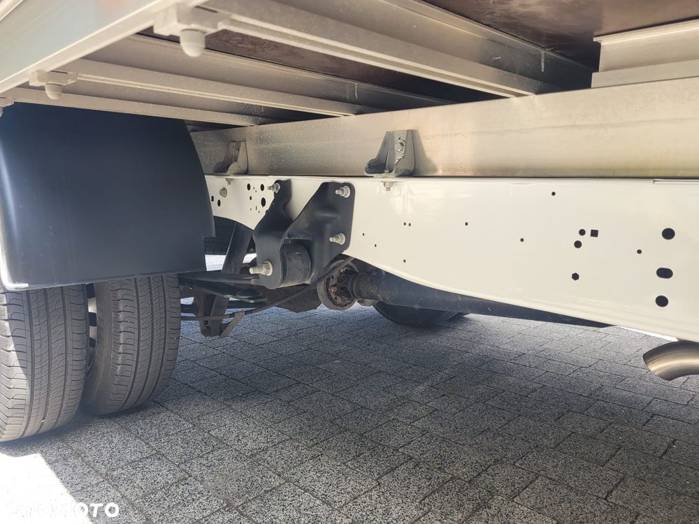 Ford Transit - 15
